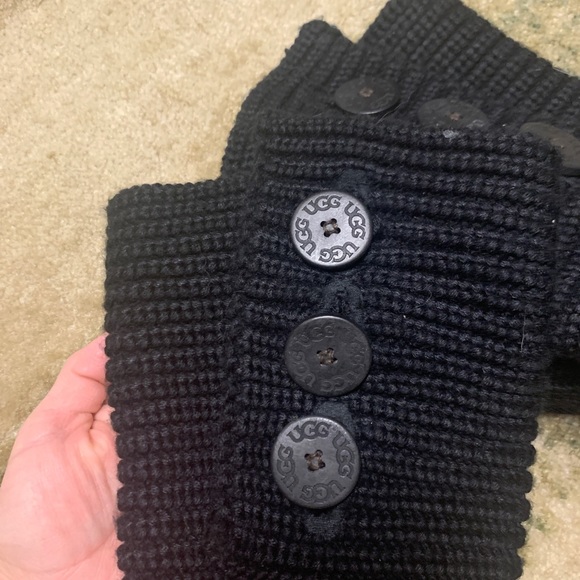 UGG sweater boots black size 5 - Picture 2 of 8